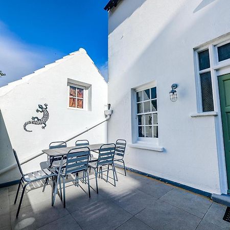 Marine Cottage - Parking - By Brighton Holiday Lets Exterior photo